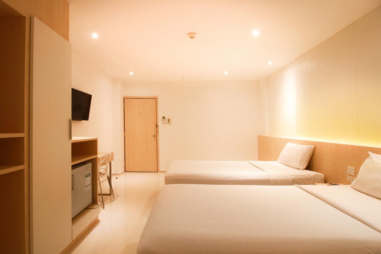 Ten Stars Hotel Bangkok Ngoại thất bức ảnh