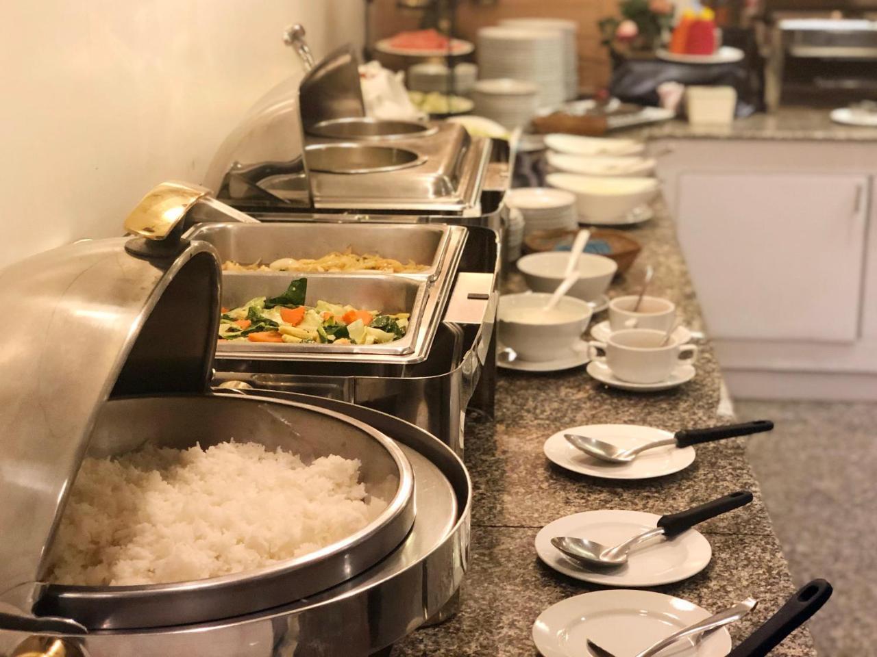 Ten Stars Hotel Bangkok Ngoại thất bức ảnh