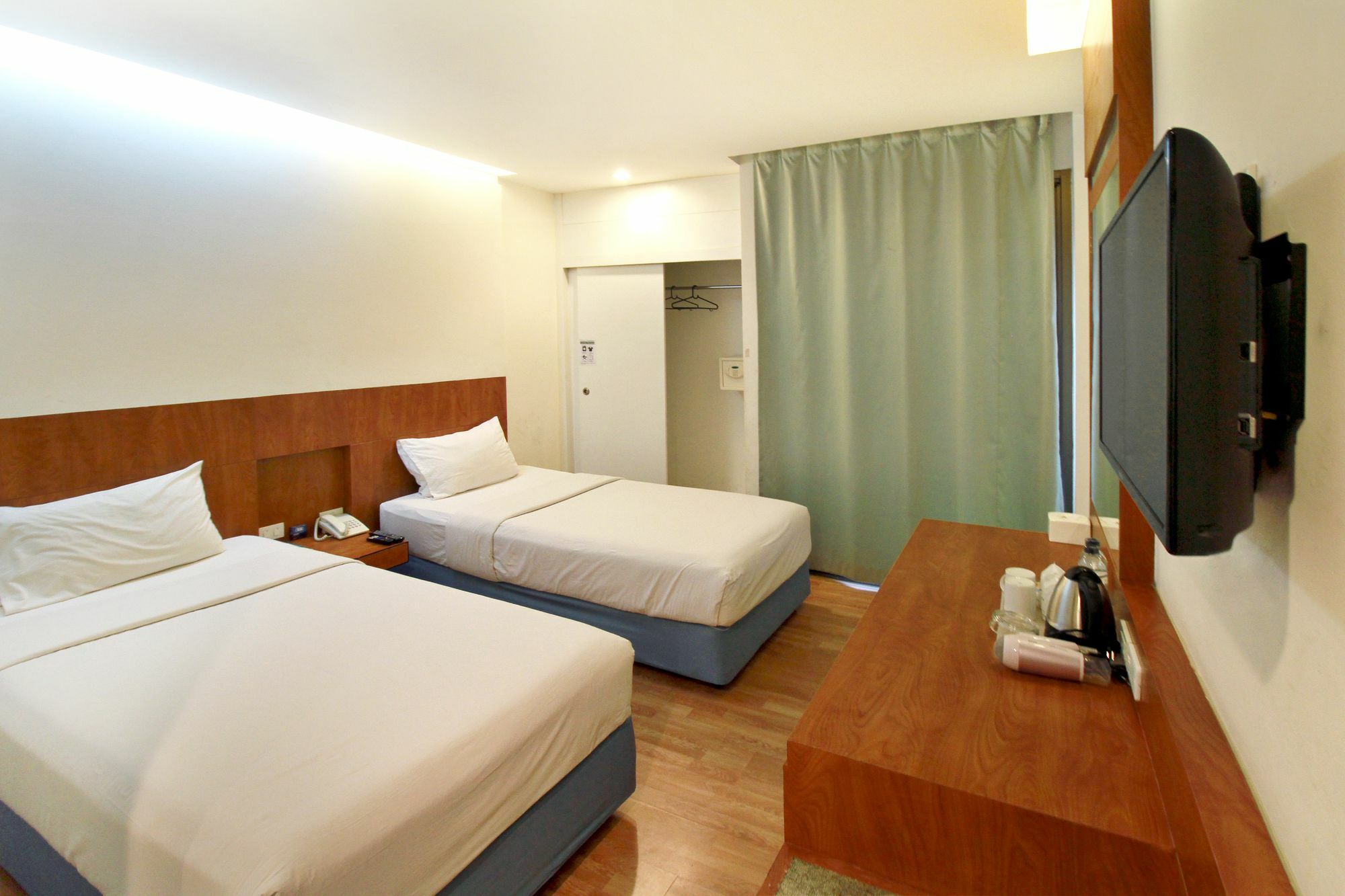 Ten Stars Hotel Bangkok Ngoại thất bức ảnh