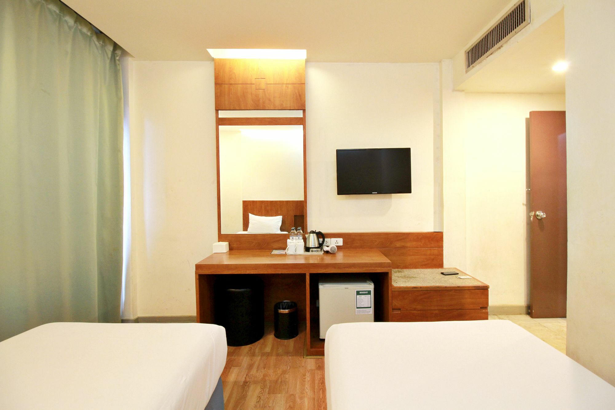 Ten Stars Hotel Bangkok Ngoại thất bức ảnh