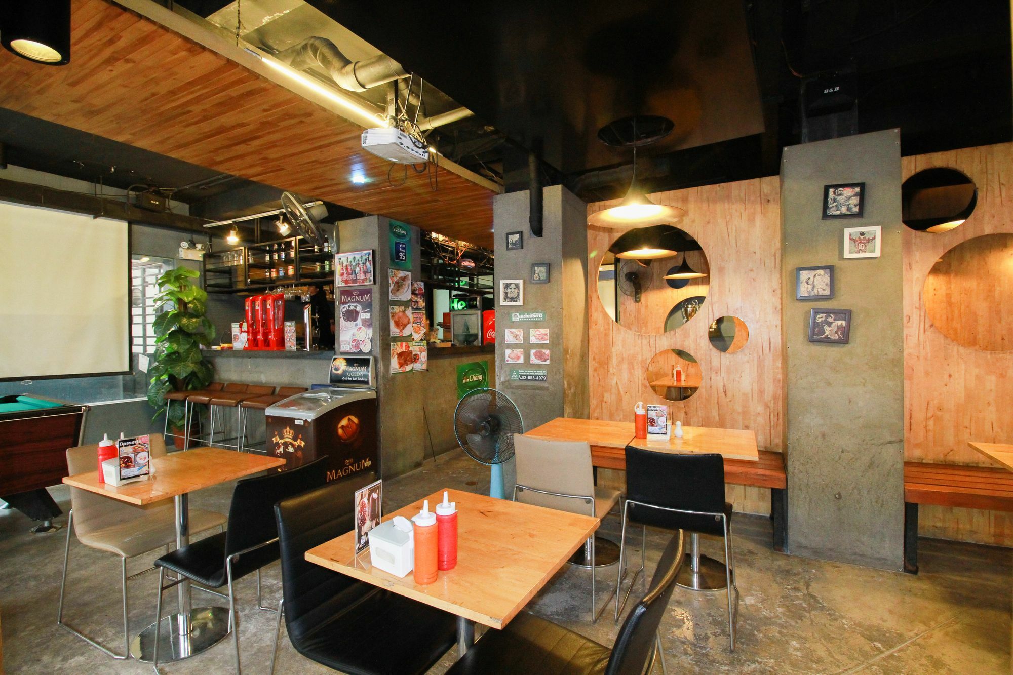Ten Stars Hotel Bangkok Ngoại thất bức ảnh